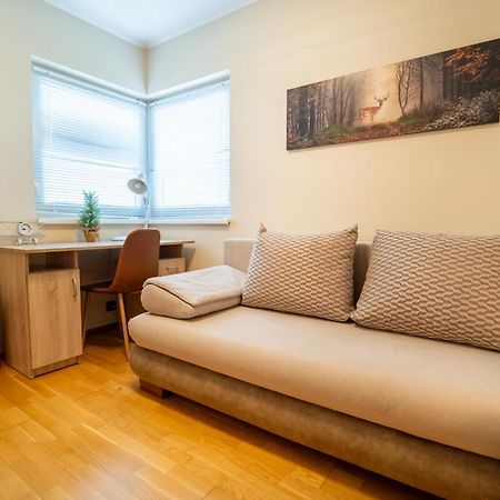 Abg House Ecser Eksteriør billede